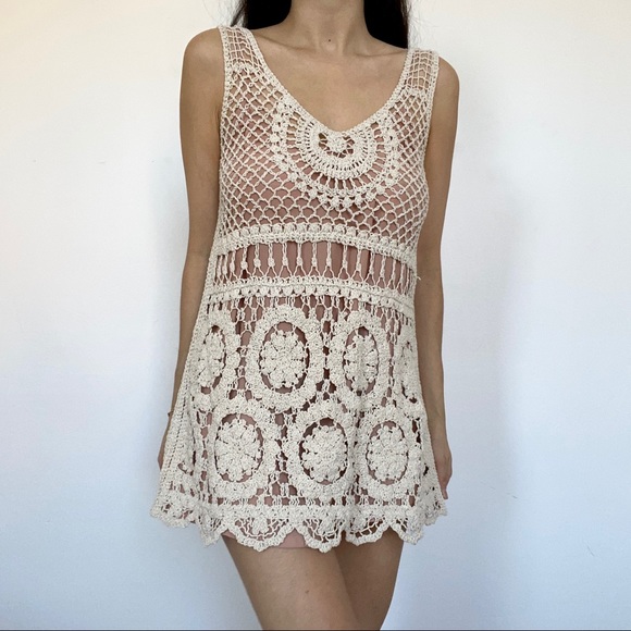 Staring at stars by UO crochet tunic size S - Picture 2 of 4